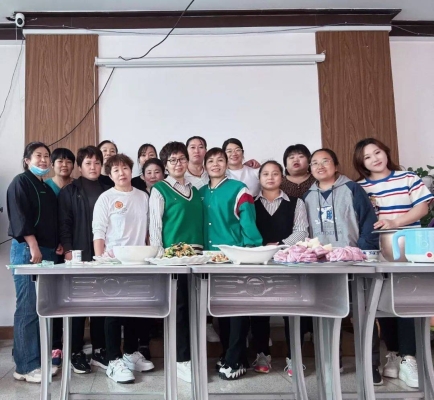 赤峰都市月嫂上門服務(wù)電話號碼-第1張圖片