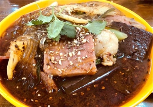 赤峰步行街麻辣拌地址電話號碼-第1張圖片