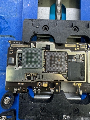 赤峰爆屏修復公司電話號碼是多少-第1張圖片