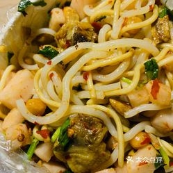 赤峰市醫(yī)院美食街電話號(hào)碼是多少-第1張圖片