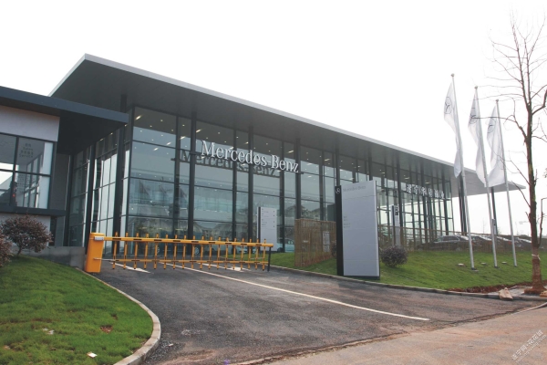 赤峰4s奔馳店地址電話號碼-第1張圖片