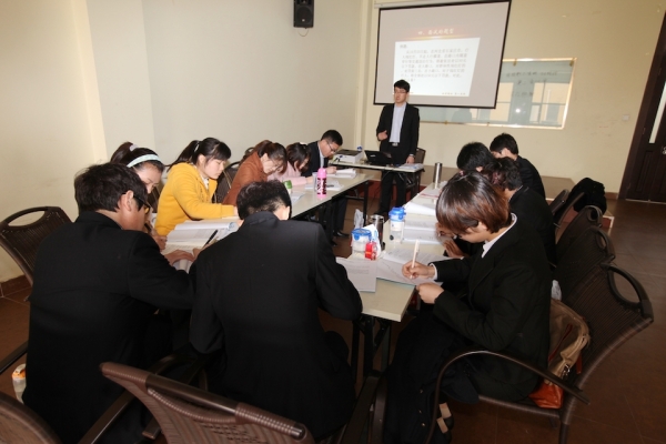 內(nèi)蒙古赤峰中公教育電話號碼-第1張圖片