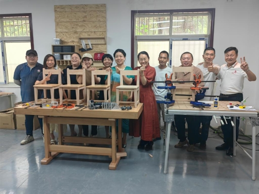 赤峰市木工陪訓(xùn)機(jī)構(gòu)電話號(hào)碼-第1張圖片