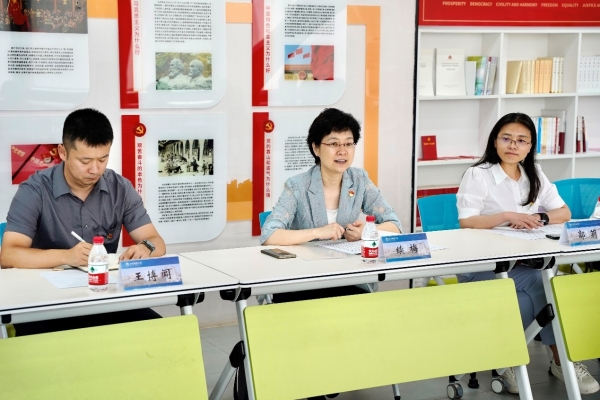 赤峰學(xué)院圖書館 劉明潔電話是多少-第1張圖片