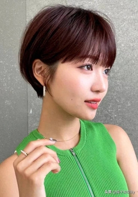 赤峰短發(fā)女發(fā)型店電話多少號(hào)-第1張圖片