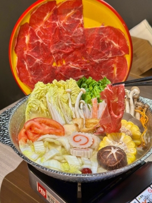 赤峰牛油果蛋糕店電話地址查詢-第1張圖片