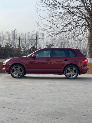 赤峰紅色卡宴4s店電話號碼-第1張圖片