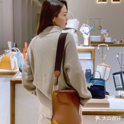 赤峰市輕奢包包店電話號碼-第1張圖片