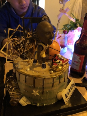 赤峰藍(lán)卡蛋糕永業(yè)店電話號(hào)碼-第1張圖片