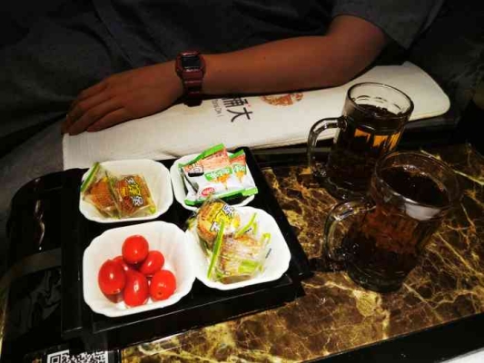 內(nèi)蒙赤峰足療店電話號碼多少-第1張圖片