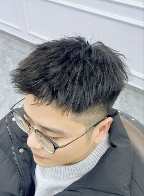 赤峰魔根理發(fā)店電話地址查詢-第1張圖片