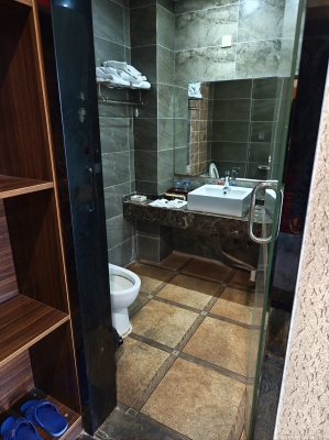 赤峰凱多萊電競(jìng)酒店電話號(hào)碼-第1張圖片