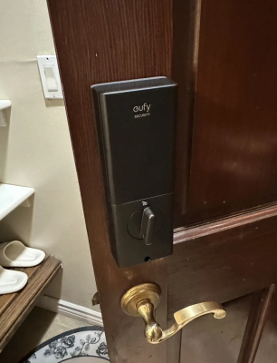 赤峰賣門把手的地方電話號碼-第1張圖片