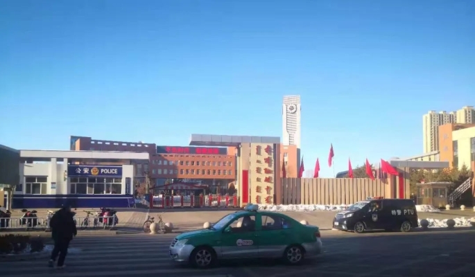 赤峰市泰華中學(xué)地址電話號碼-第1張圖片