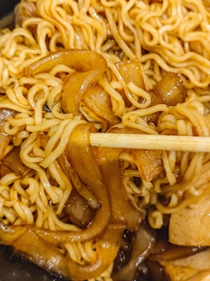 赤峰道麻辣拌火鍋店電話號(hào)碼-第1張圖片