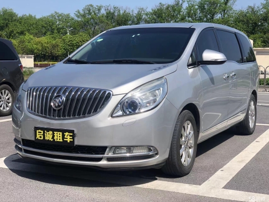 赤峰租車(chē)?yán)涬娫挾嗌偬?hào)碼-第1張圖片