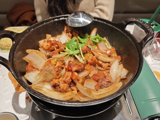 赤峰小火鍋雞公煲地址電話號碼-第1張圖片