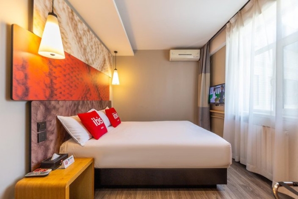 赤峰萬悅情侶酒店電話多少號-第1張圖片