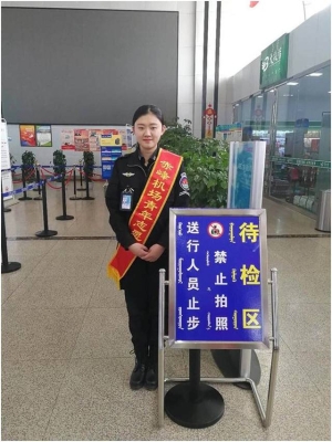 赤峰機(jī)場(chǎng)官網(wǎng)電話查詢號(hào)碼是多少-第1張圖片