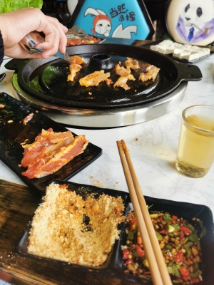 赤峰巴爾虎烤肉電話(huà)多少號(hào)-第1張圖片