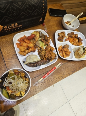 赤峰市東北自助盒飯店電話號(hào)碼-第1張圖片