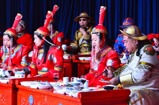 赤峰市草原宴賓酒店電話號(hào)碼-第1張圖片