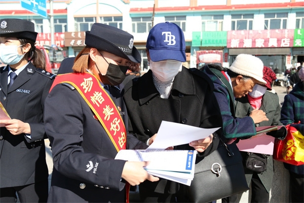 內(nèi)蒙古赤峰反詐中心電話號(hào)碼-第1張圖片