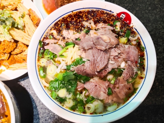 赤峰山家常菜館電話號碼多少-第1張圖片