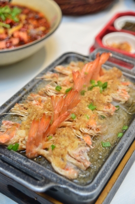 赤峰宮廷御宴酒店電話多少號(hào)-第1張圖片