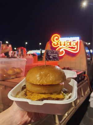 赤峰悅公館夜市電話號碼是多少-第1張圖片