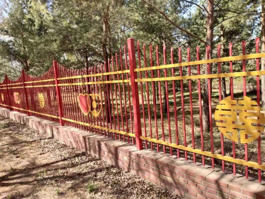 赤峰鋁藝制品施工隊(duì)電話號(hào)碼-第1張圖片