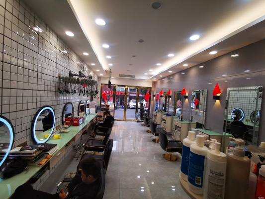 赤峰市亞洲美業(yè)招聘電話號碼-第1張圖片