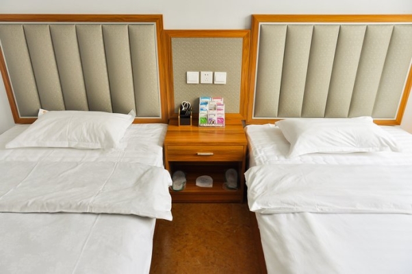 赤峰松山區(qū)中國(guó)黃金店電話多少-第1張圖片