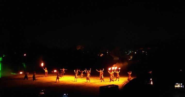 赤峰萬悅城打鐵花店電話號碼-第1張圖片