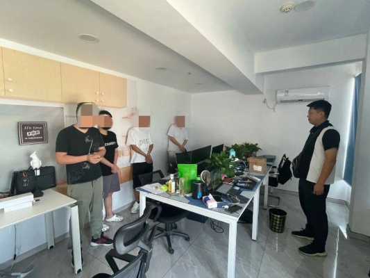 赤峰櫥窗帶貨公司電話號碼查詢-第1張圖片