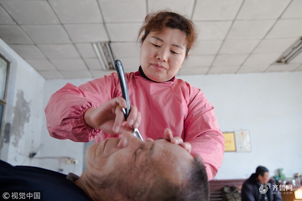 赤峰糖衣理發(fā)店電話多少號-第1張圖片