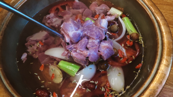 赤峰錦山美食店電話號碼多少-第1張圖片