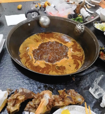 赤峰宴賓樓紅山郡店電話號碼-第1張圖片