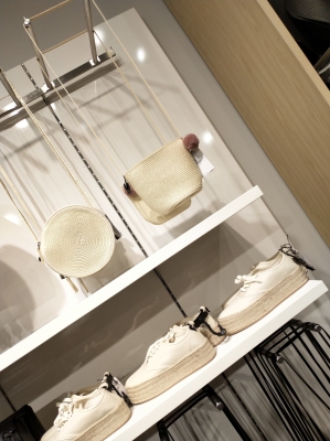 赤峰永業(yè)女裝店鋪電話號碼查詢-第1張圖片