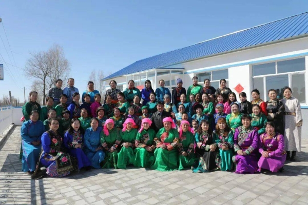 赤峰恩熙理發(fā)店地址電話號(hào)碼-第1張圖片