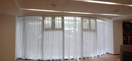 赤峰市電動窗簾維修電話號碼-第1張圖片