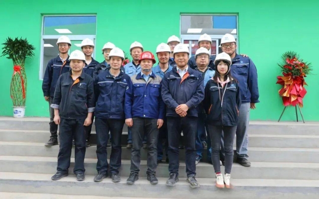 赤峰服裝廠拍賣網(wǎng)站電話號碼-第1張圖片