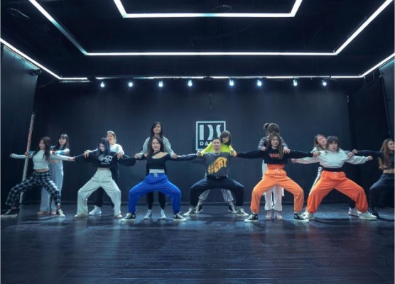 赤峰摩爾城舞蹈培訓(xùn)班電話號(hào)碼-第1張圖片