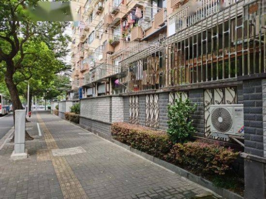 赤峰不文明施工舉報電話是多少-第1張圖片