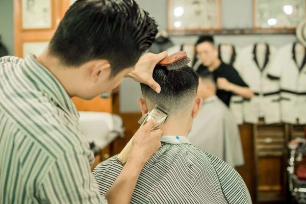 赤峰文峰理發(fā)店電話地址查詢-第1張圖片