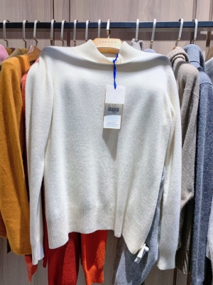 赤峰運(yùn)動(dòng)鞋換底工廠電話號(hào)碼-第1張圖片