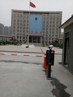 赤峰道閘門供貨商電話地址查詢-第1張圖片