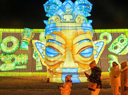 赤峰萬(wàn)達(dá)燈會(huì)電話號(hào)碼查詢-第1張圖片