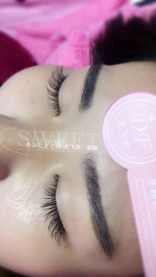 赤峰附近接睫毛店電話(huà)多少號(hào)-第1張圖片