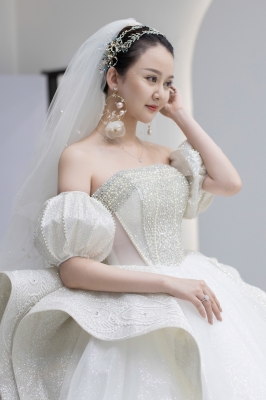 赤峰婚紗禮服團(tuán)購電話號(hào)碼查詢-第1張圖片